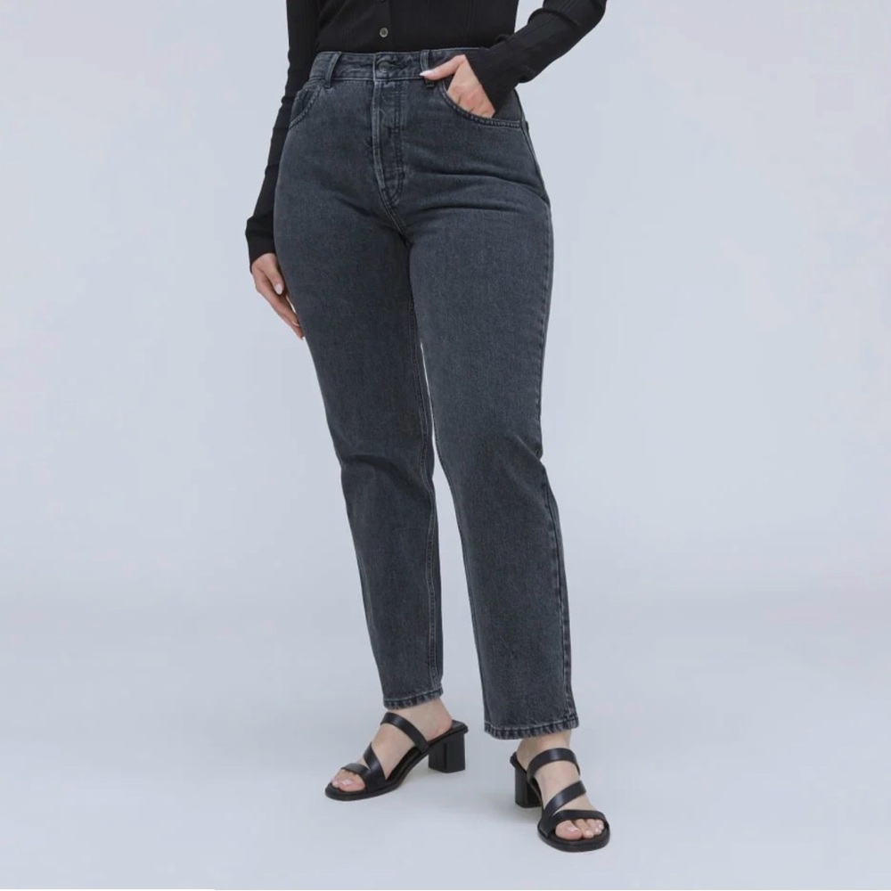 Everlane Women's Black Wash Curvy 90’s Cheeky Straight Jean Organic Cotton